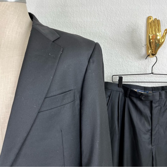 Hart Shaffner Marx Black Men Suit - Picture 2 of 14